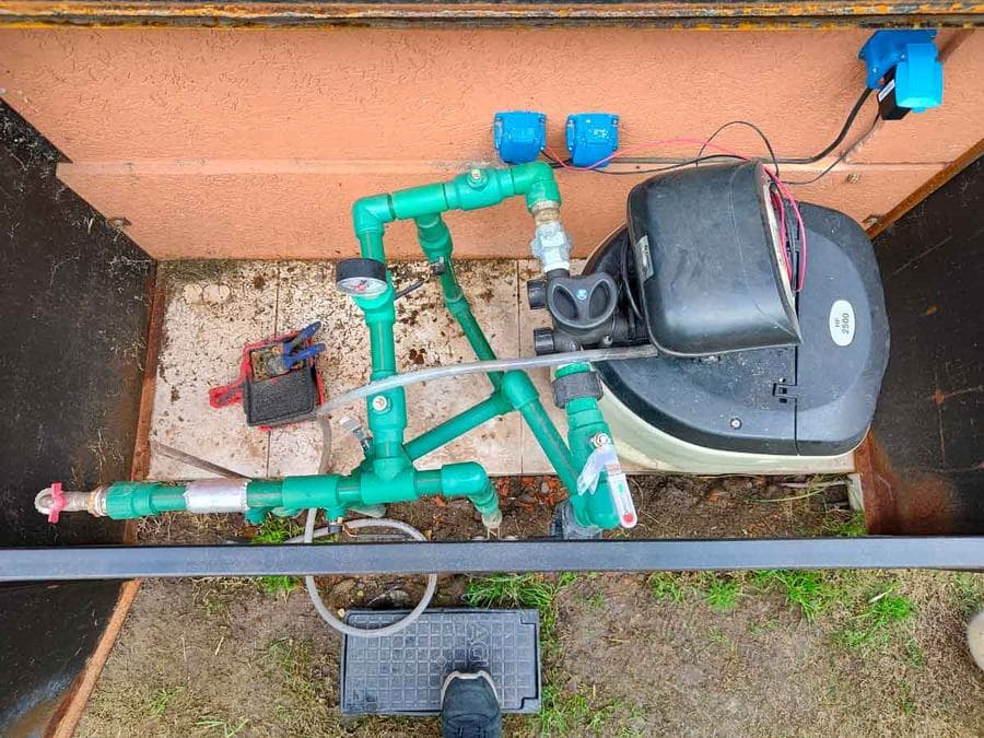 Ablandador para un agua que viene de bomba — foto 1 de 4